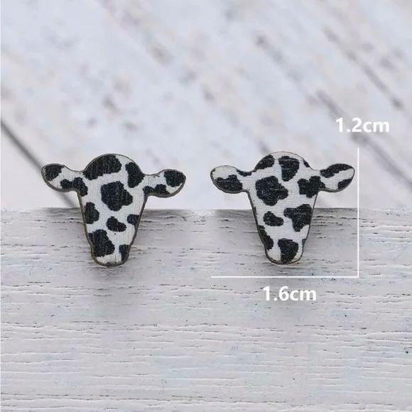 Brand new cow, head stud earrings - Picture 4 of 5